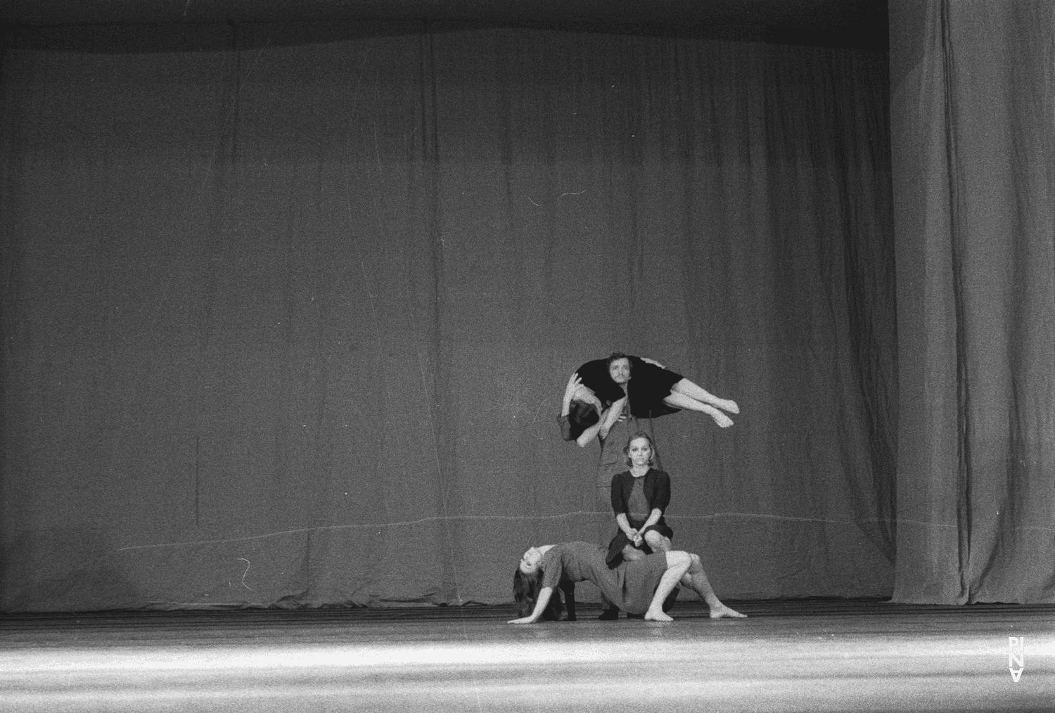 Jan Minařík, Malou Airaudo and Marlis Alt in “Adagio – Five Songs by Gustav Mahler” by Pina Bausch