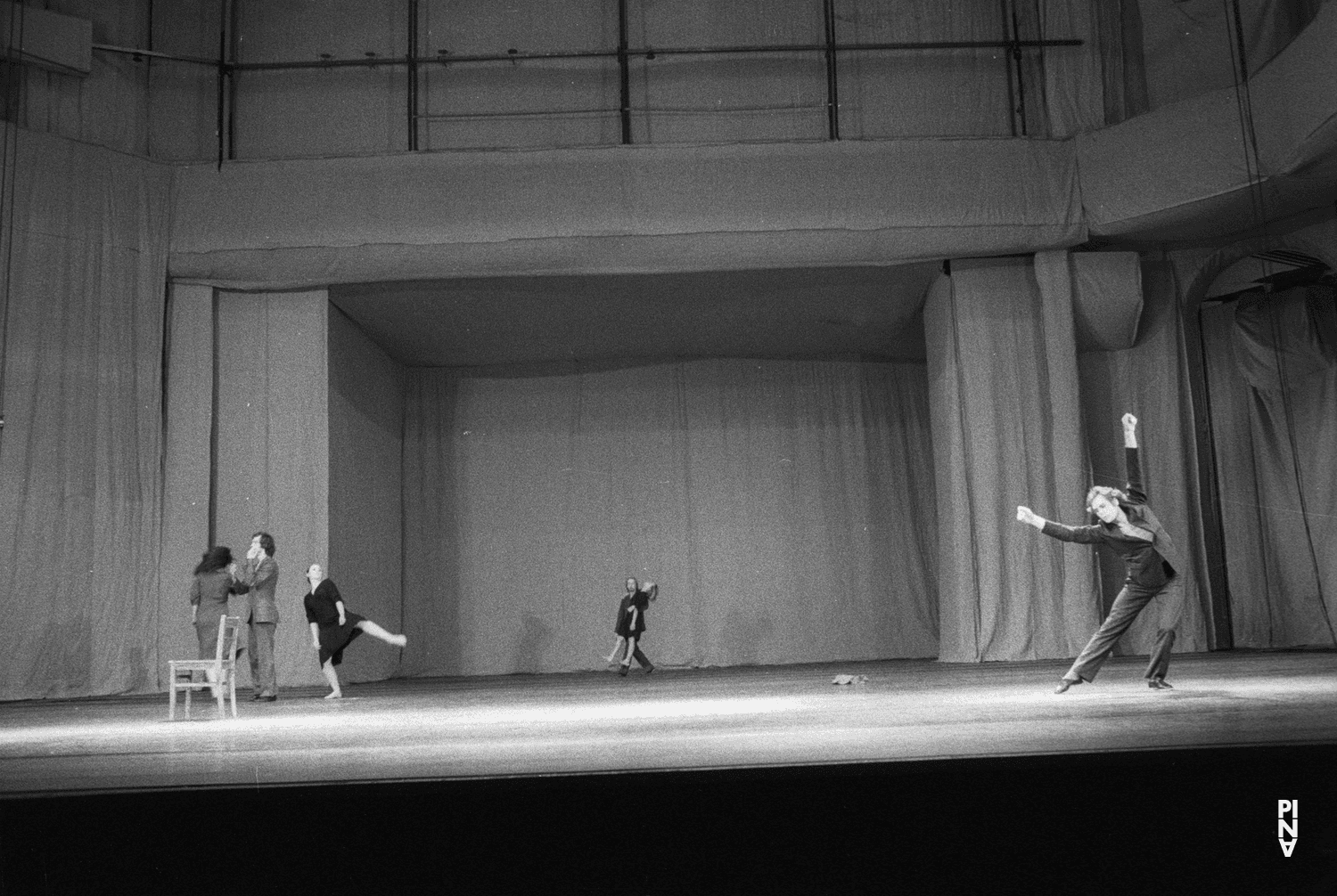 Ed Kortlandt et Josephine Ann Endicott dans « Adagio – Fünf Lieder von Gustav Mahler » de Pina Bausch