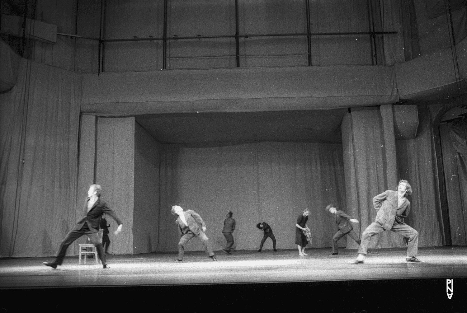 Jan Minařík dans « Adagio – Fünf Lieder von Gustav Mahler » de Pina Bausch