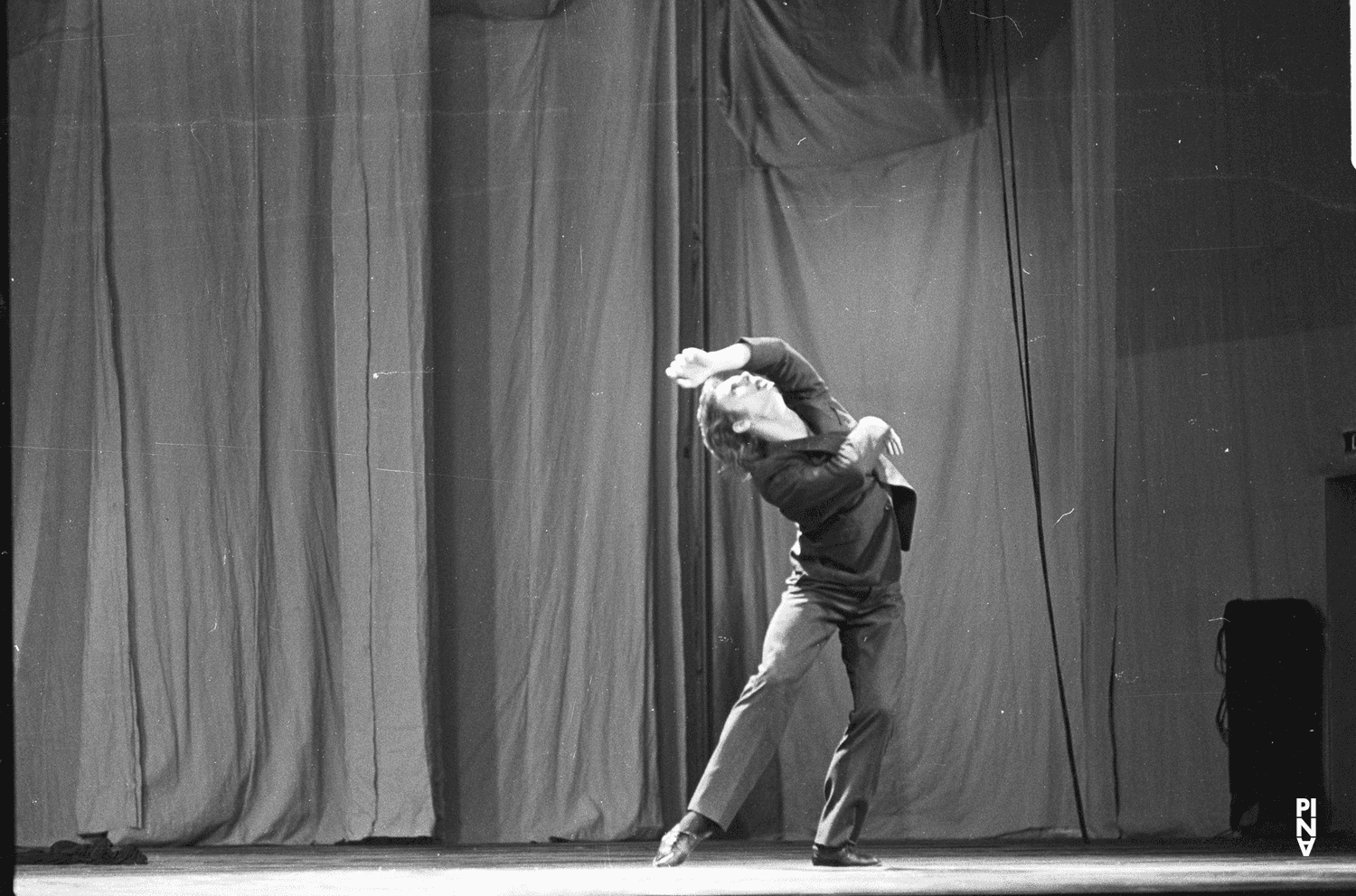 Ed Kortlandt dans « Adagio – Fünf Lieder von Gustav Mahler » de Pina Bausch