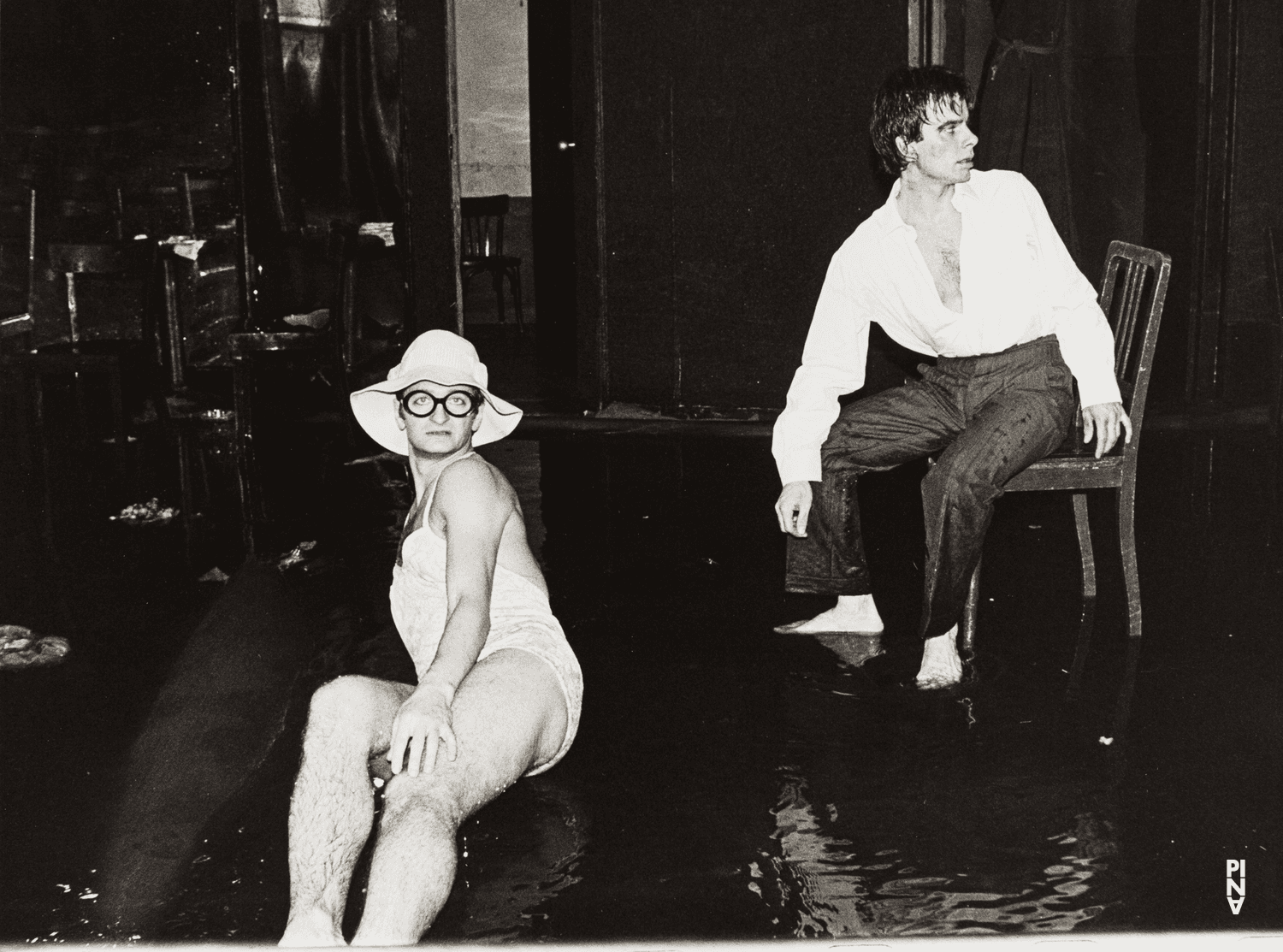 Christian Trouillas und Jan Minařík in „Arien“ von Pina Bausch