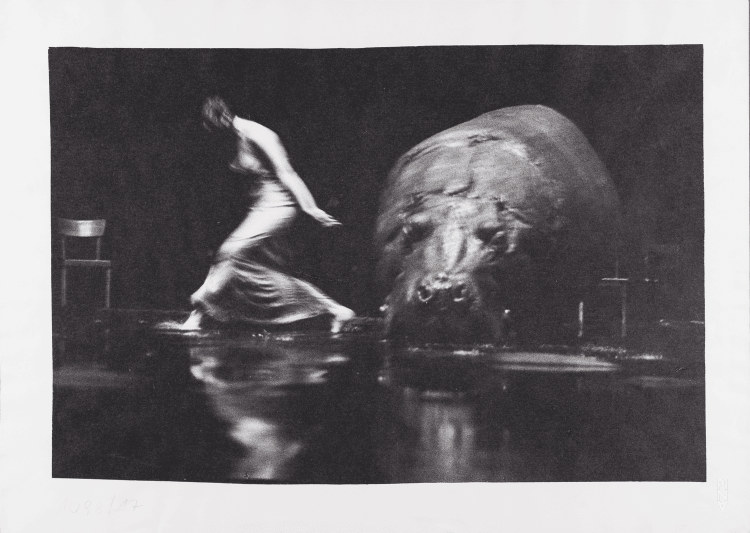 Josephine Ann Endicott dans « Arien » de Pina Bausch