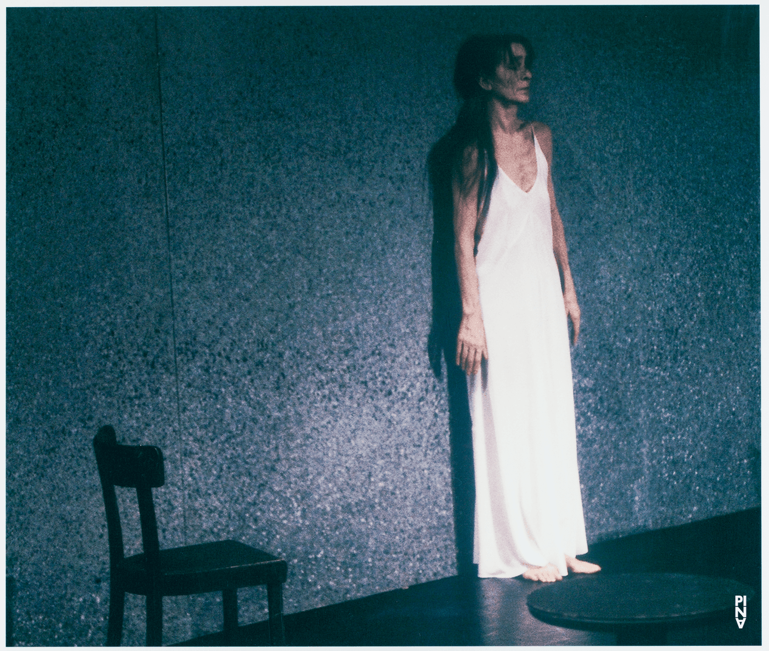 Pina Bausch in „Café Müller“ von Pina Bausch