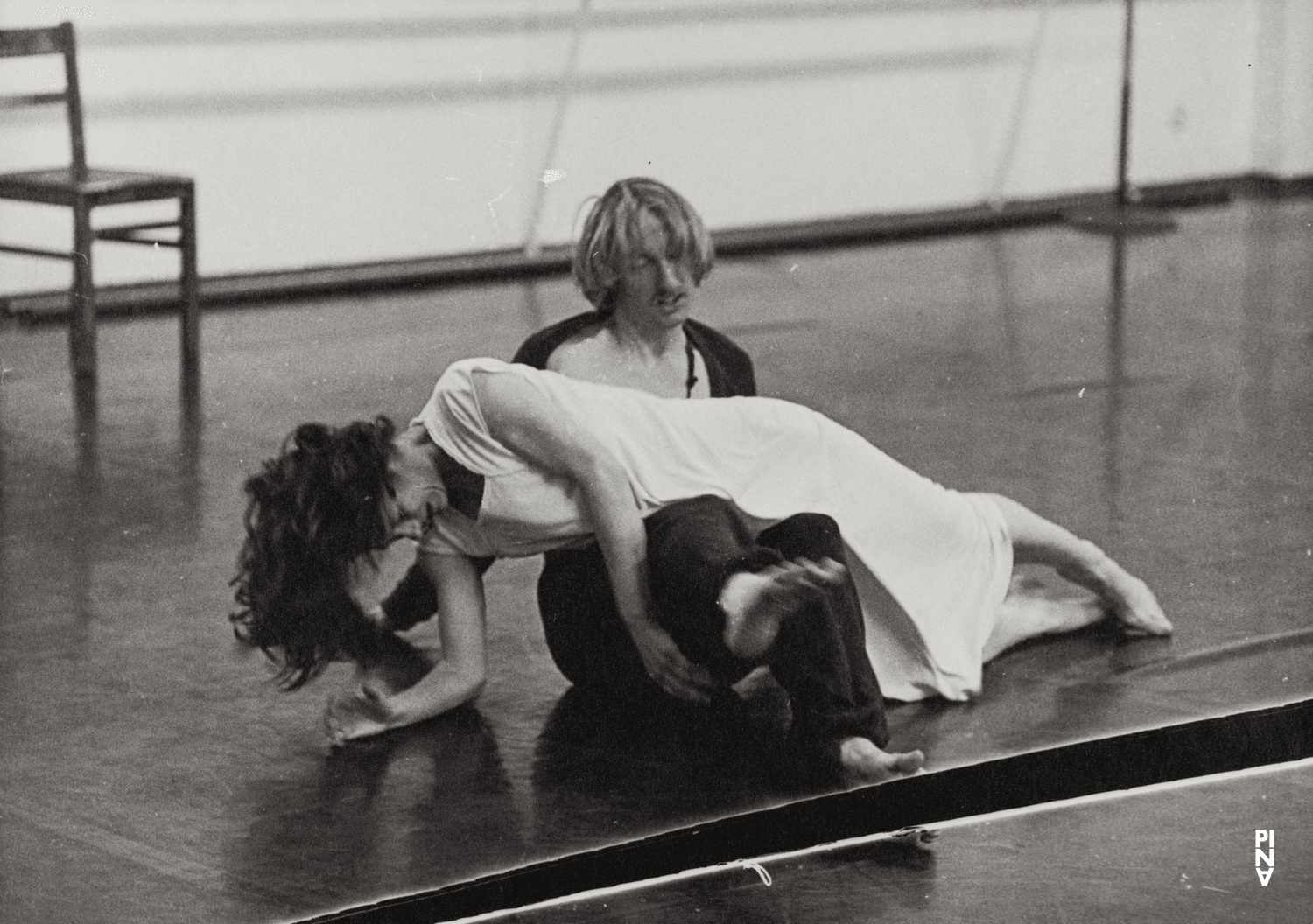 Malou Airaudo und Dominique Mercy in „Café Müller“ von Pina Bausch