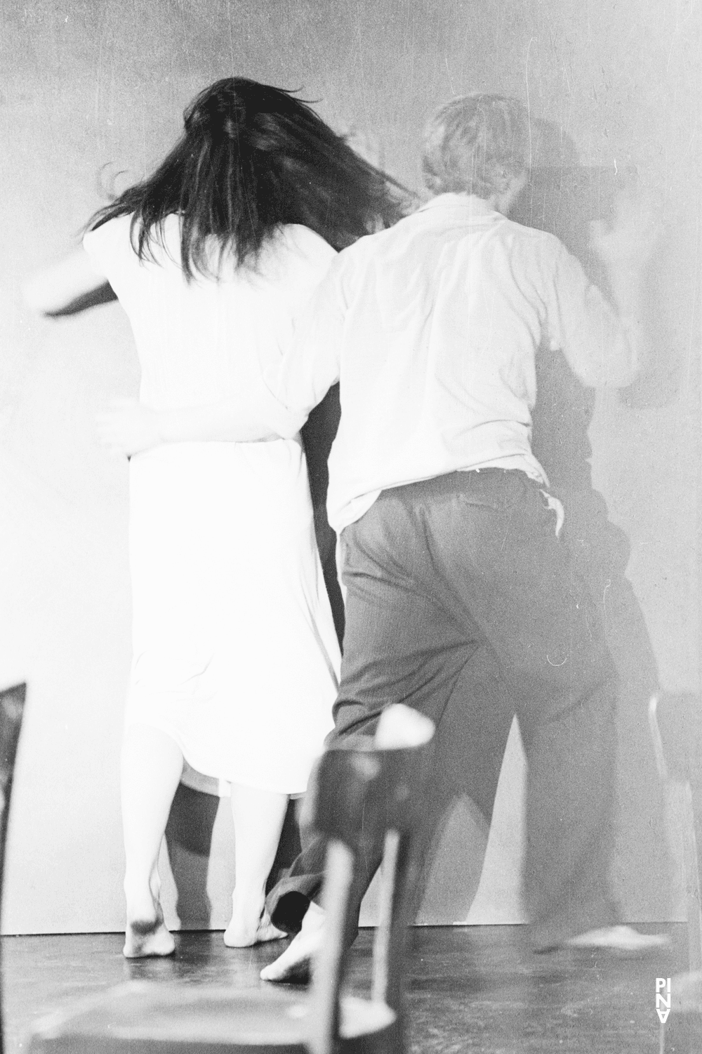 Dominique Mercy und Malou Airaudo in „Café Müller“ von Pina Bausch