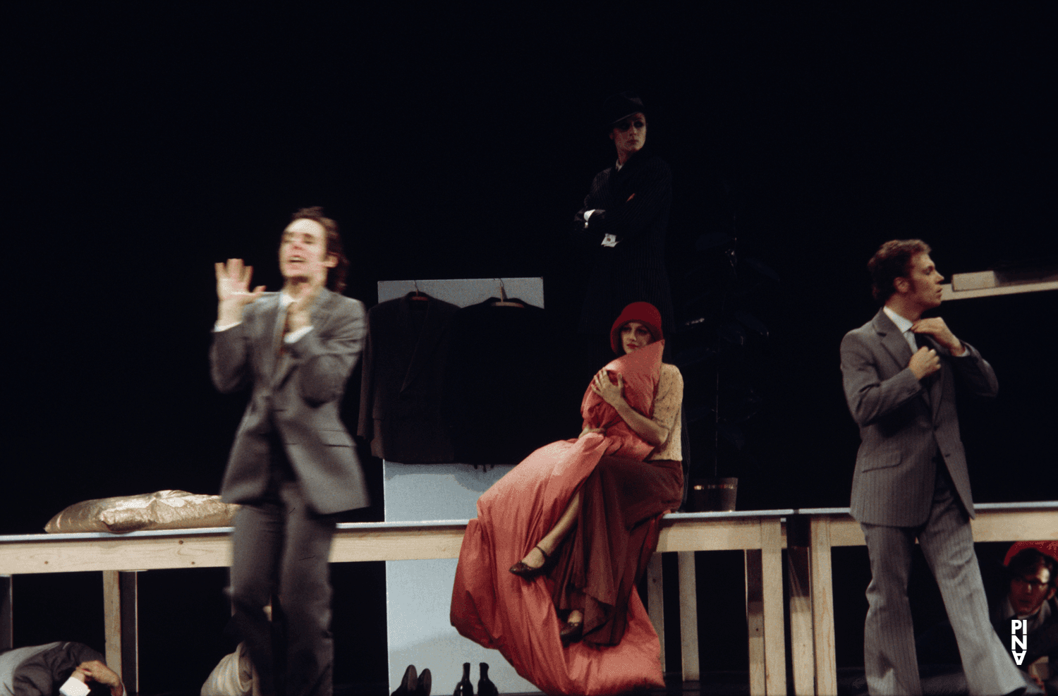 „Ich bring dich um die Ecke…“ von Pina Bausch