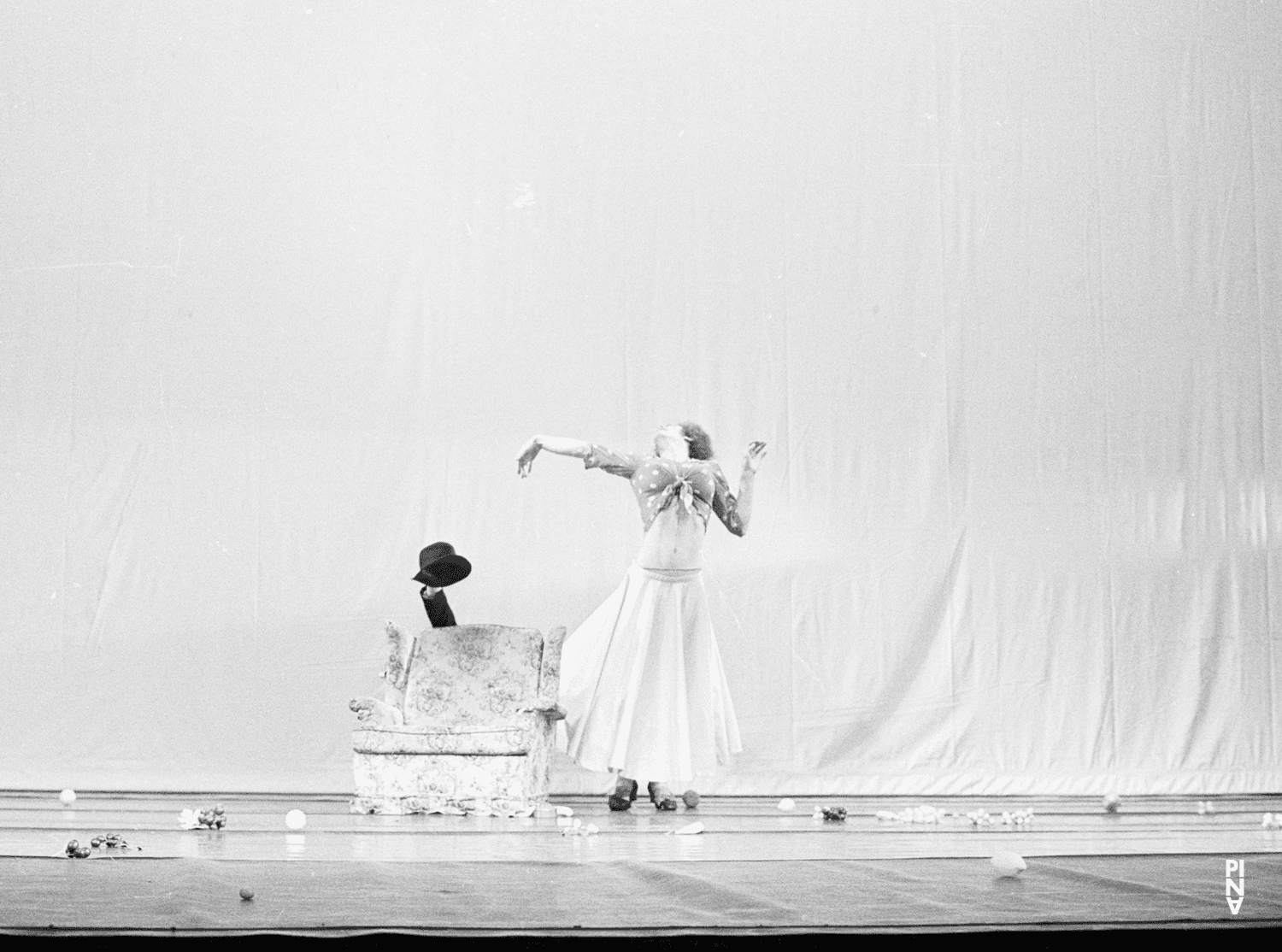 Ed Kortlandt in „Fliegenflittchen“ von Pina Bausch