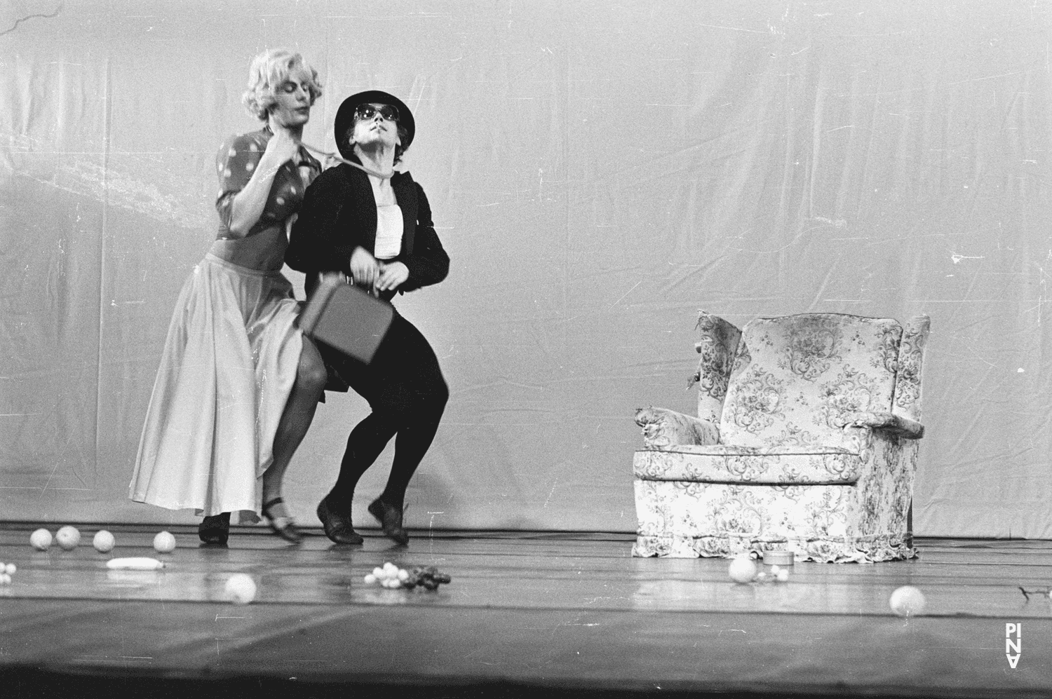 Heinz Samm and Ed Kortlandt in “Fliegenflittchen” by Pina Bausch