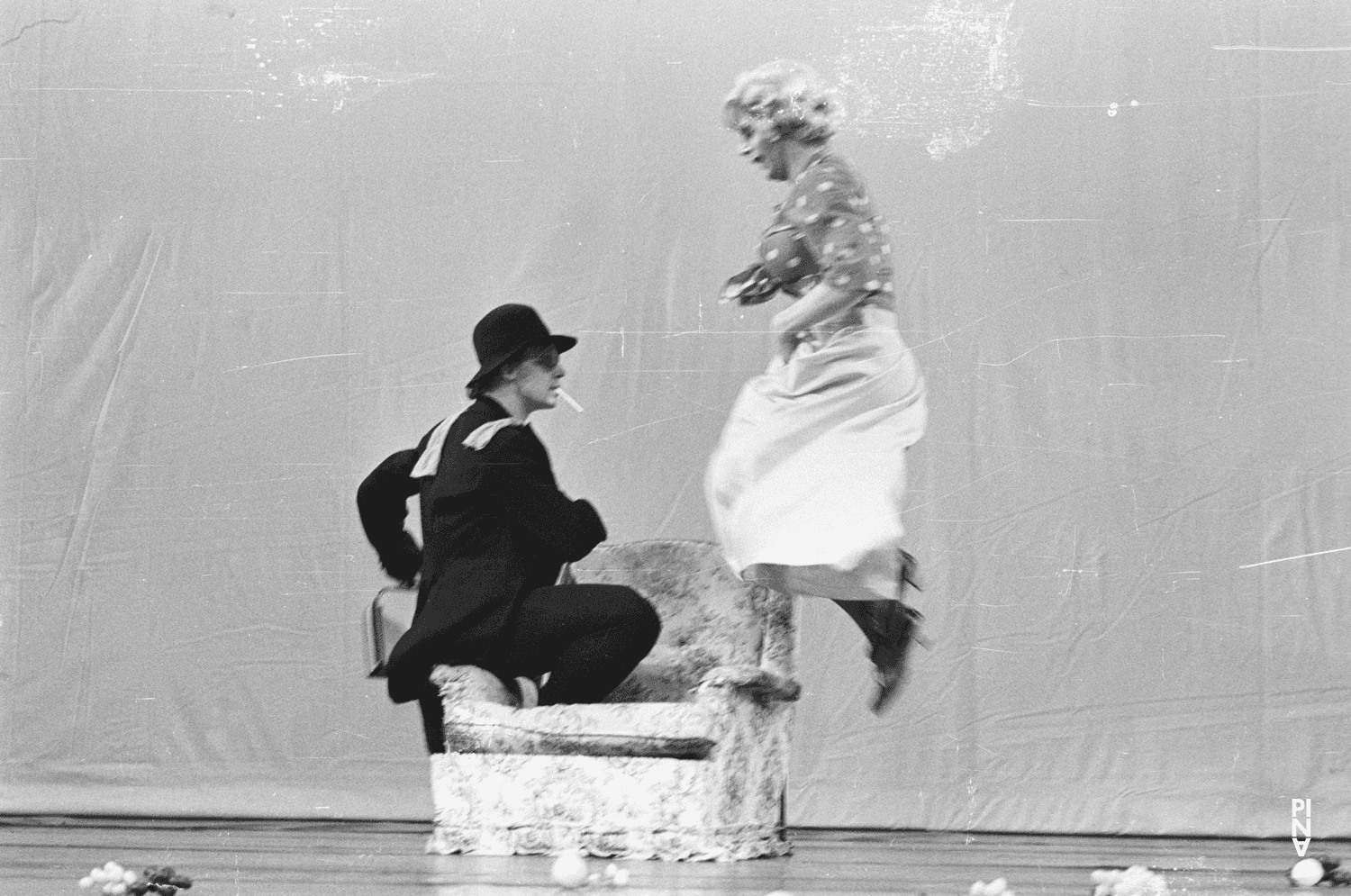 Heinz Samm and Ed Kortlandt in “Fliegenflittchen” by Pina Bausch