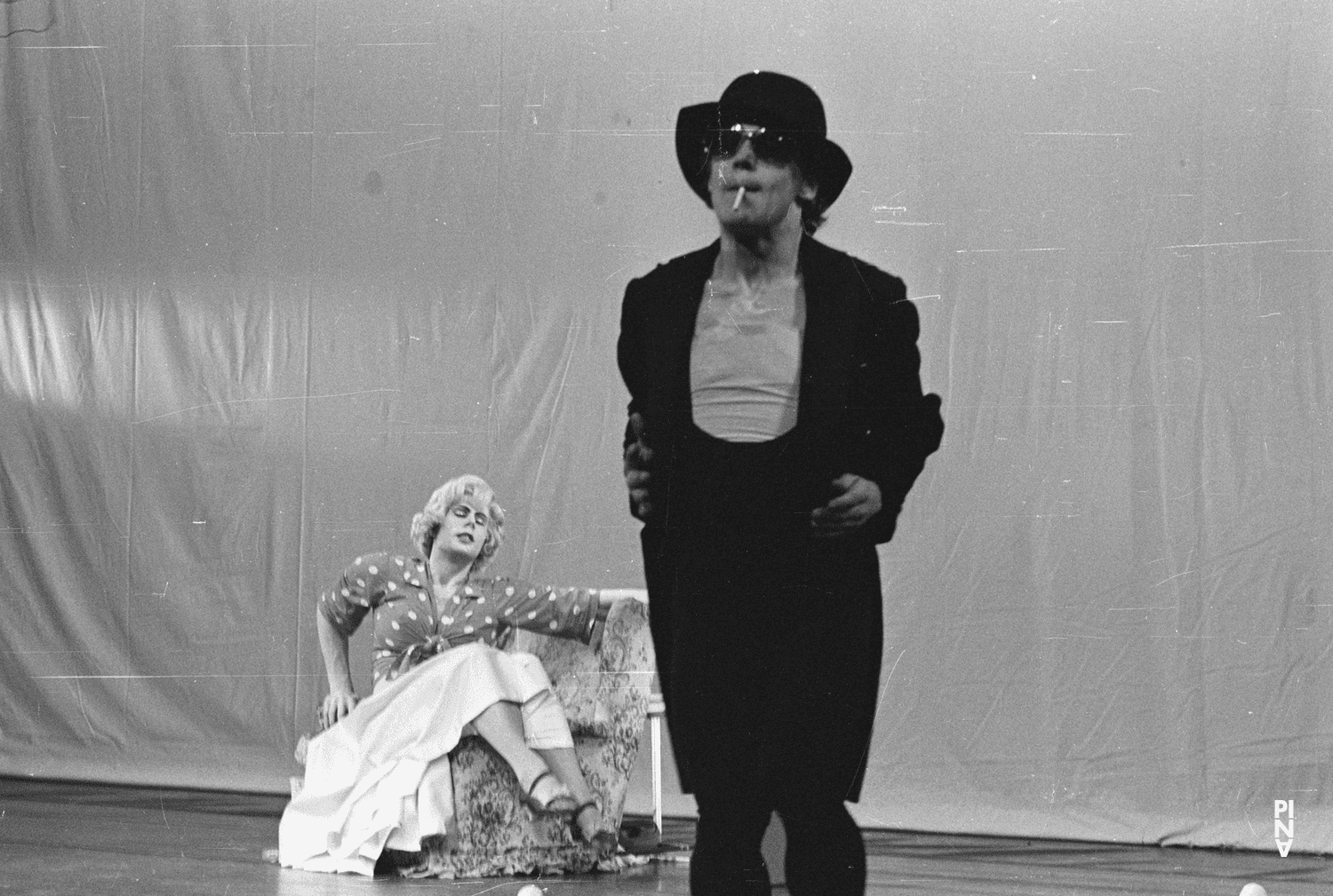 Heinz Samm and Ed Kortlandt in “Fliegenflittchen” by Pina Bausch