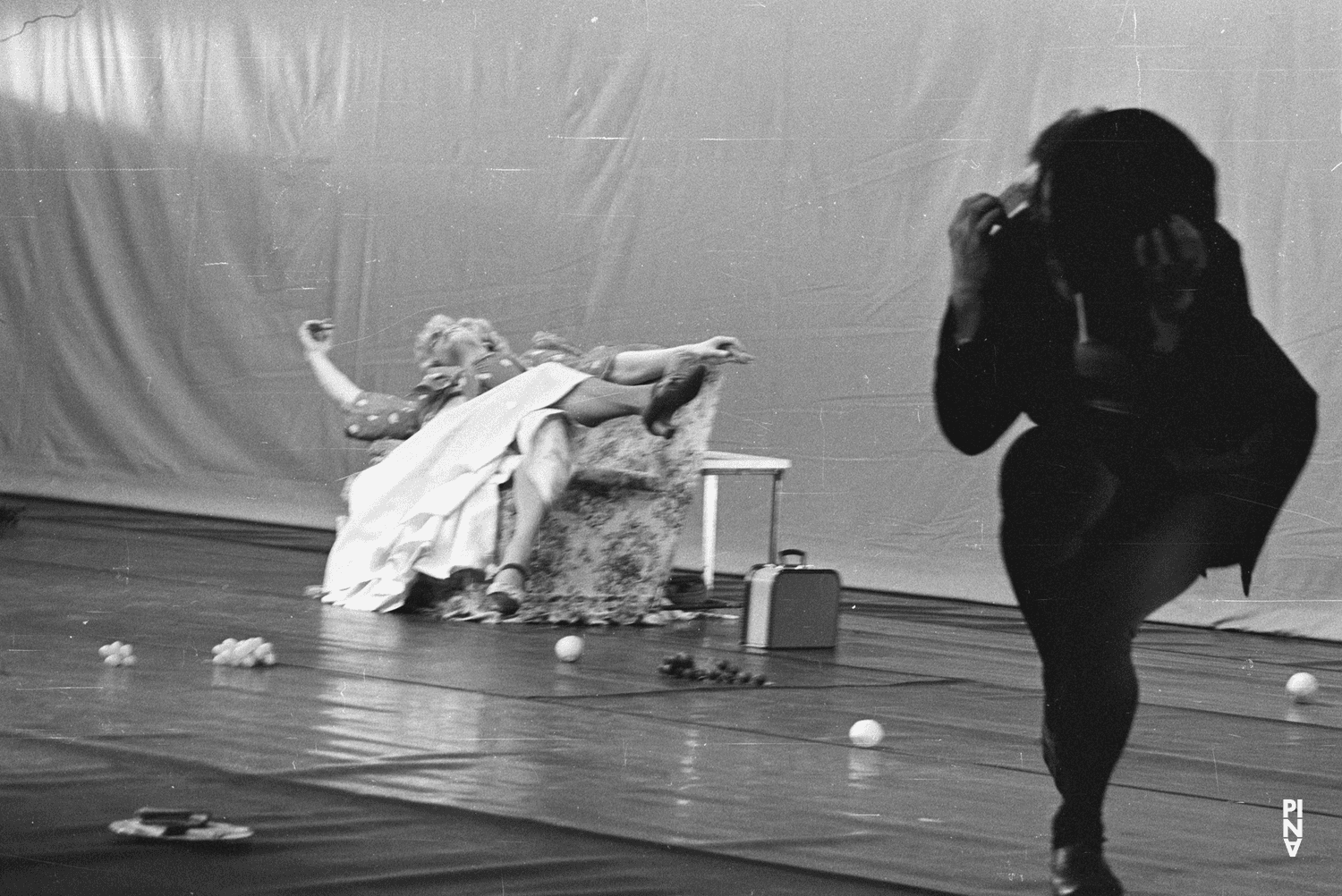 Heinz Samm and Ed Kortlandt in “Fliegenflittchen” by Pina Bausch