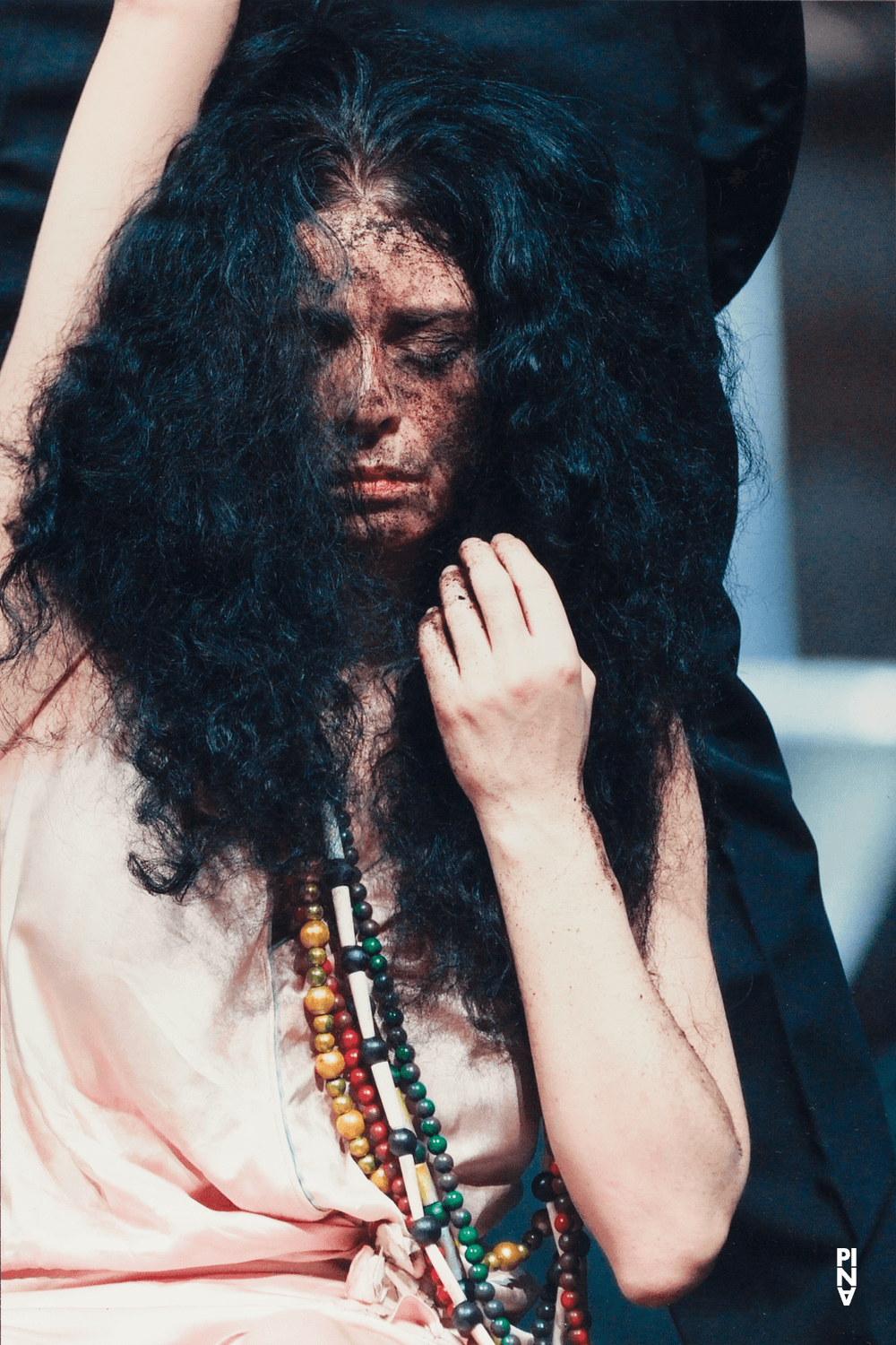 Aida Vainieri in „Iphigenie auf Tauris“ von Pina Bausch