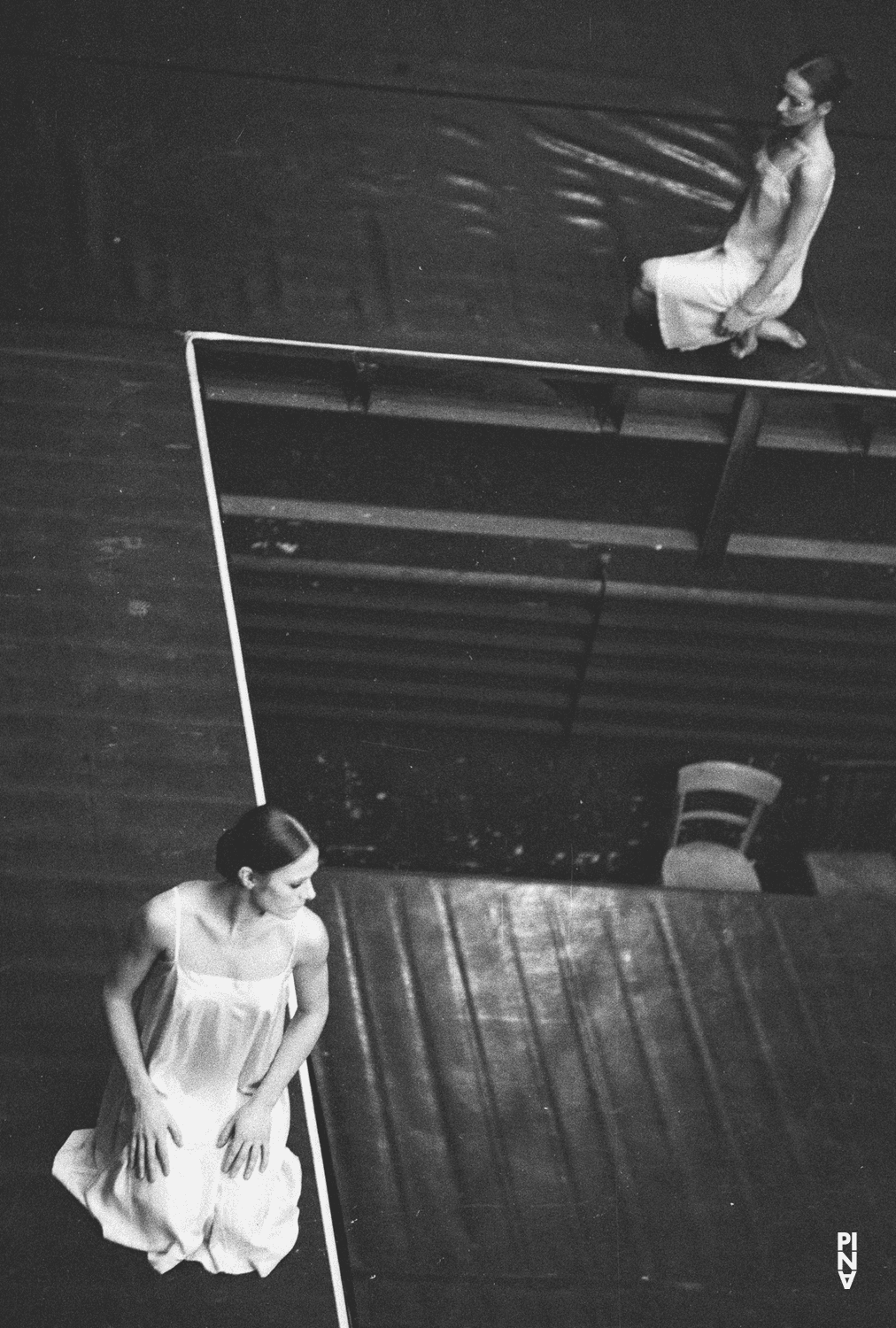 Malou Airaudo and Vivienne Newport in “Iphigenie auf Tauris” by Pina Bausch