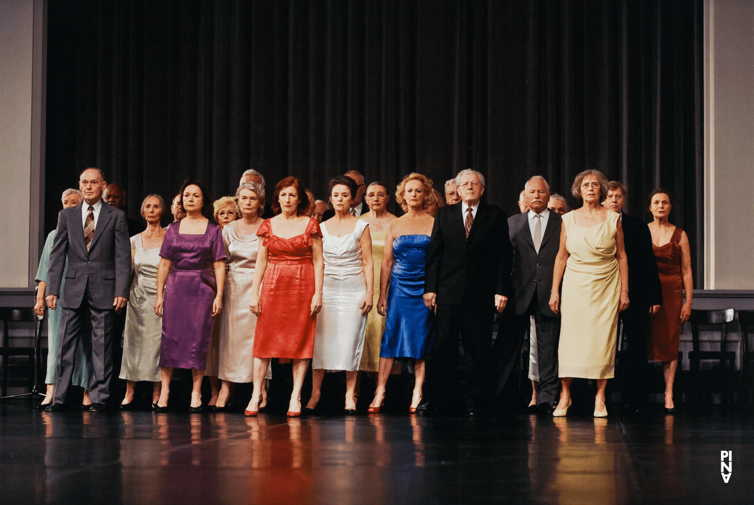 „Kontakthof. Mit Damen und Herren ab „65““ von Pina Bausch