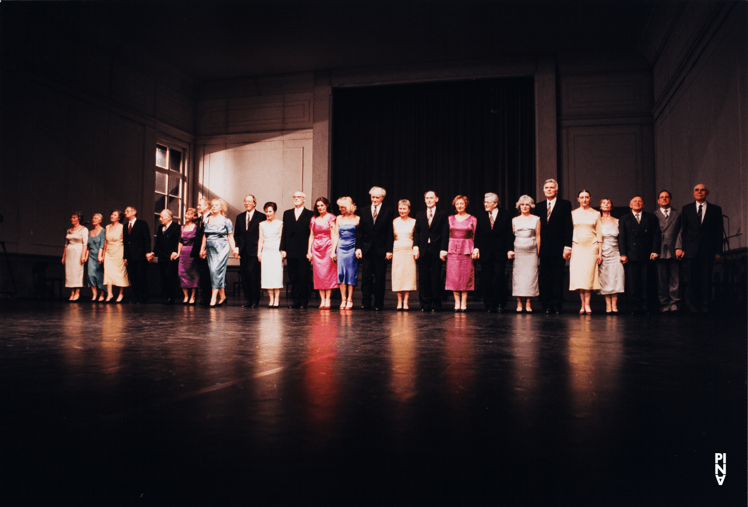 Photo de « Kontakthof. Avec des dames et messieurs de plus de 65 ans » de Pina Bausch