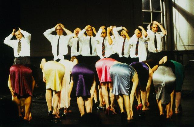 « Kontakthof » de Pina Bausch avec Tanztheater Wuppertal au Schauspielhaus Wuppertal (Allemagne), 21 février 2000