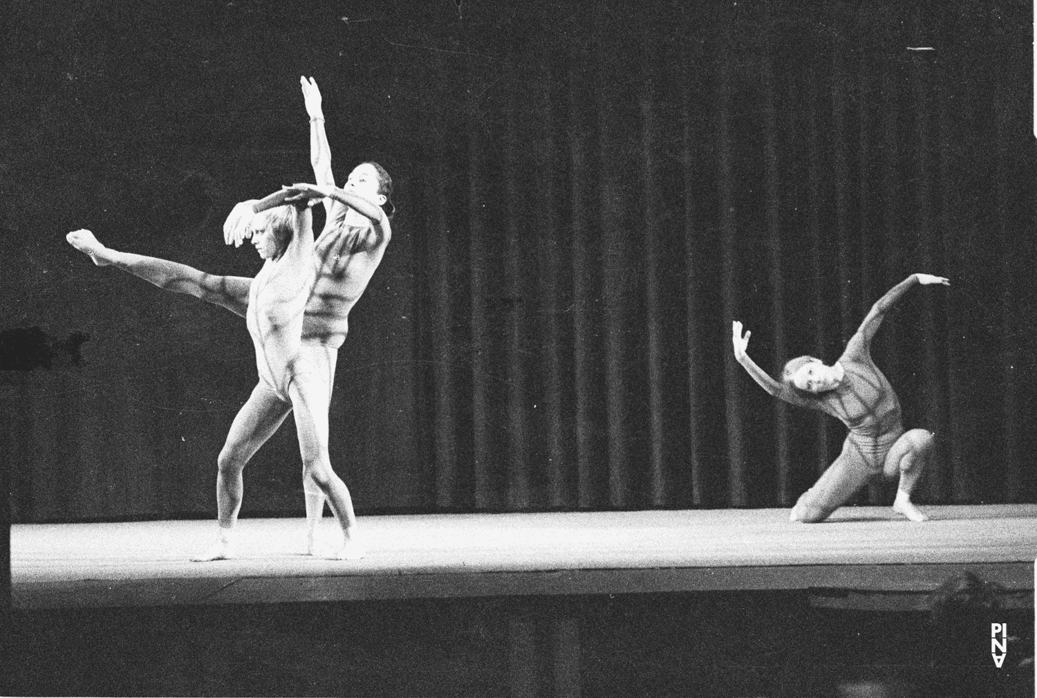 Anna Mittelholzer, Marlis Alt et Susanne Linke dans « Nachnull (Après Zéro) » de Pina Bausch