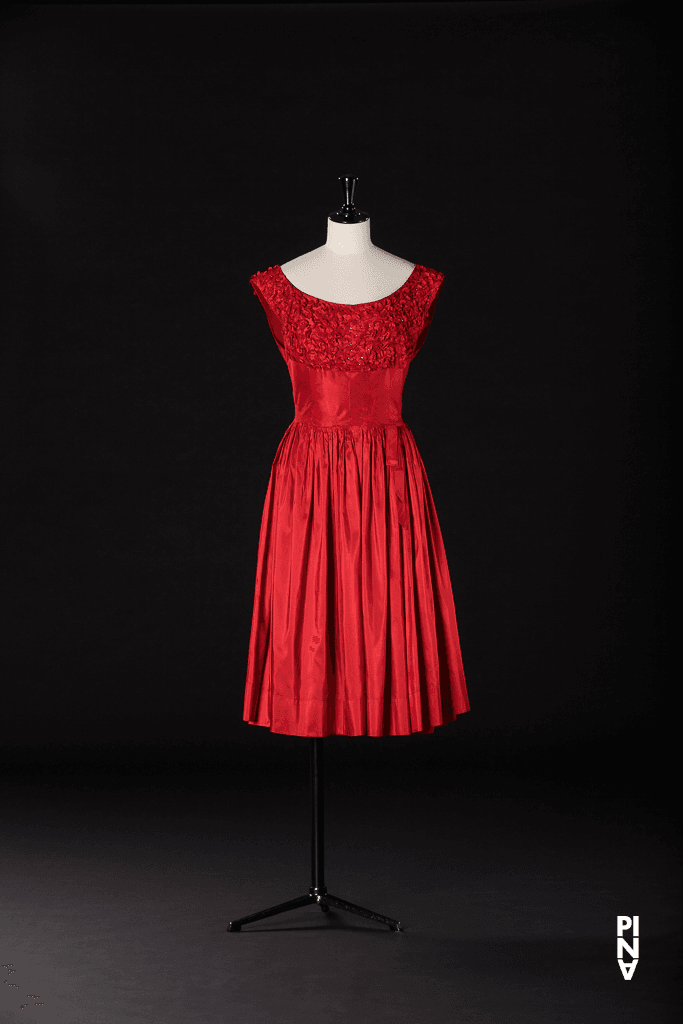 Short dress worn by Quincella Swyningan in “Palermo Palermo” by Pina Bausch