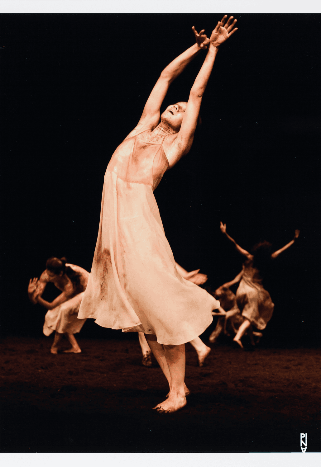 Tsai-Chin Yu in „Das Frühlingsopfer“ von Pina Bausch