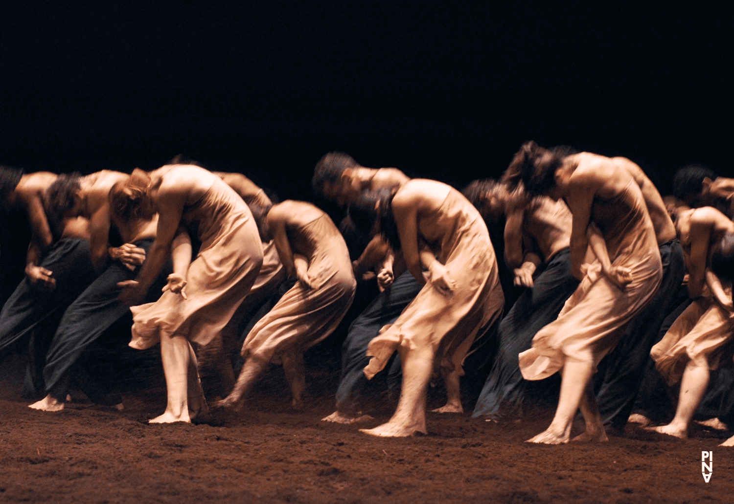 Photo de « Le Sacre du printemps » de Pina Bausch, saison 2007/08