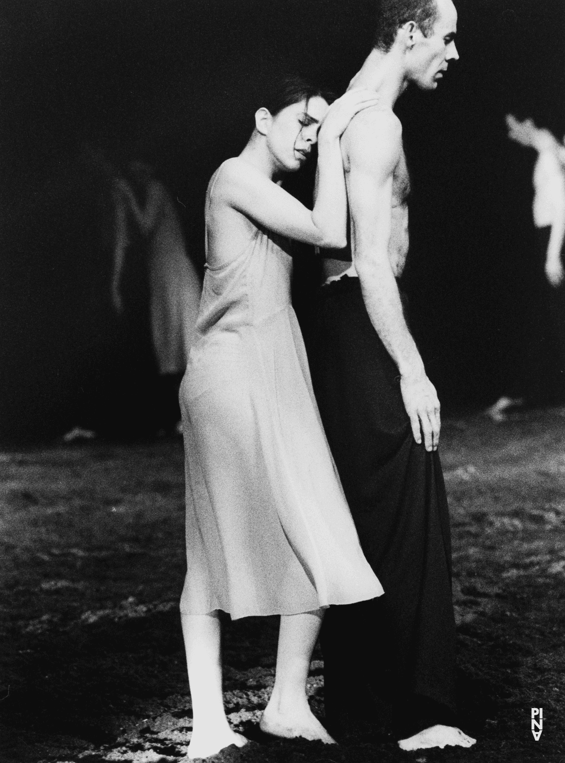 Daniel Condamines und Ruth Amarante in „Das Frühlingsopfer“ von Pina Bausch