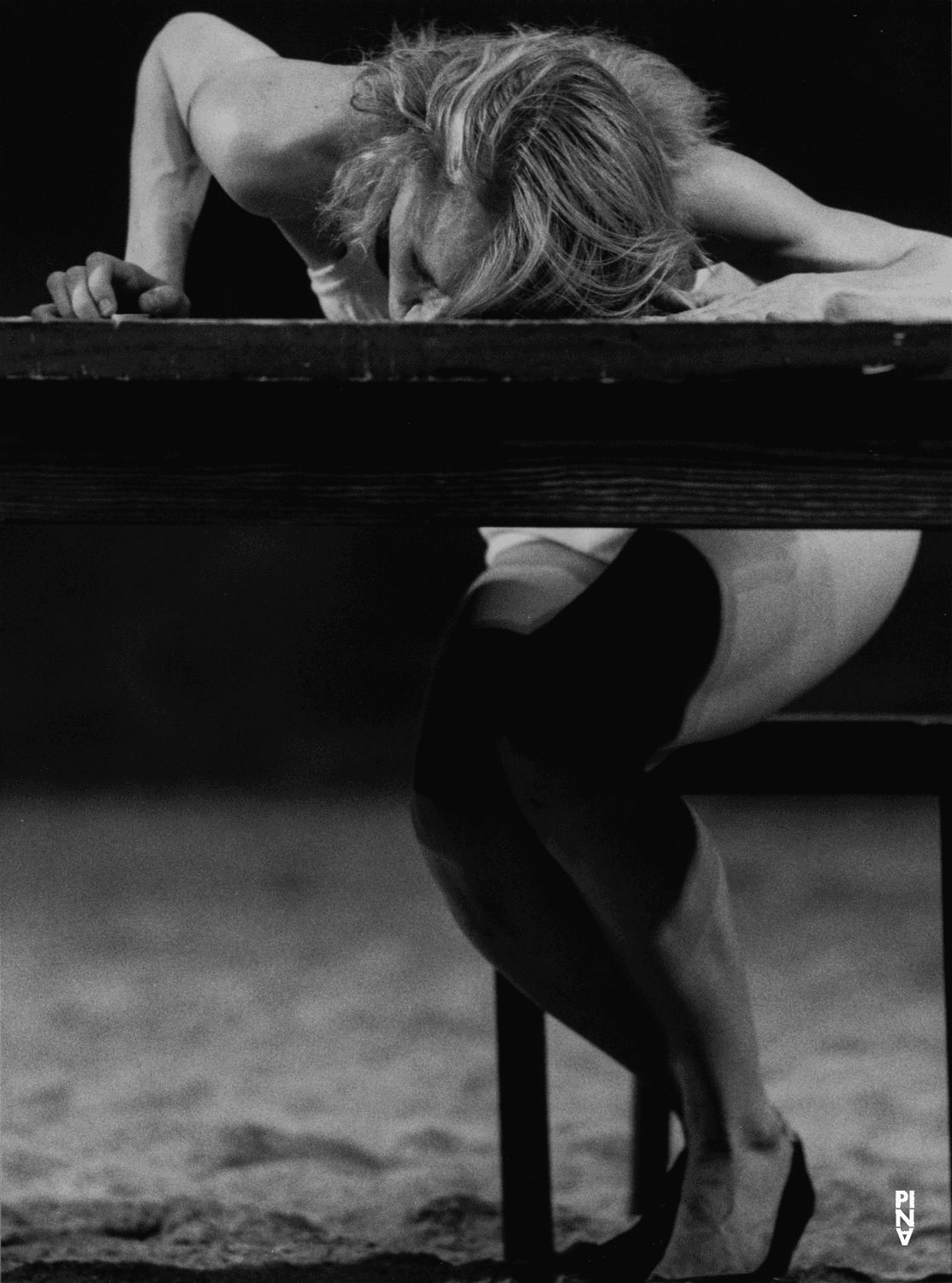 Julie Shanahan in “Das Stück mit dem Schiff (The Piece with the Ship)” by Pina Bausch