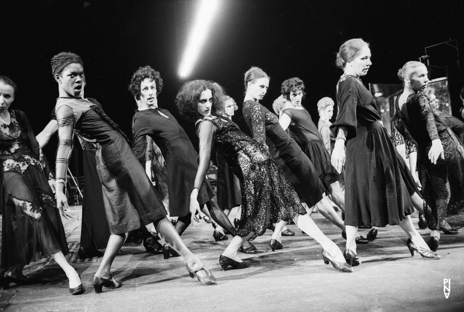 „Die sieben Todsünden“ von Pina Bausch im Théâtre de la Ville Paris, Spielzeit 1978/79