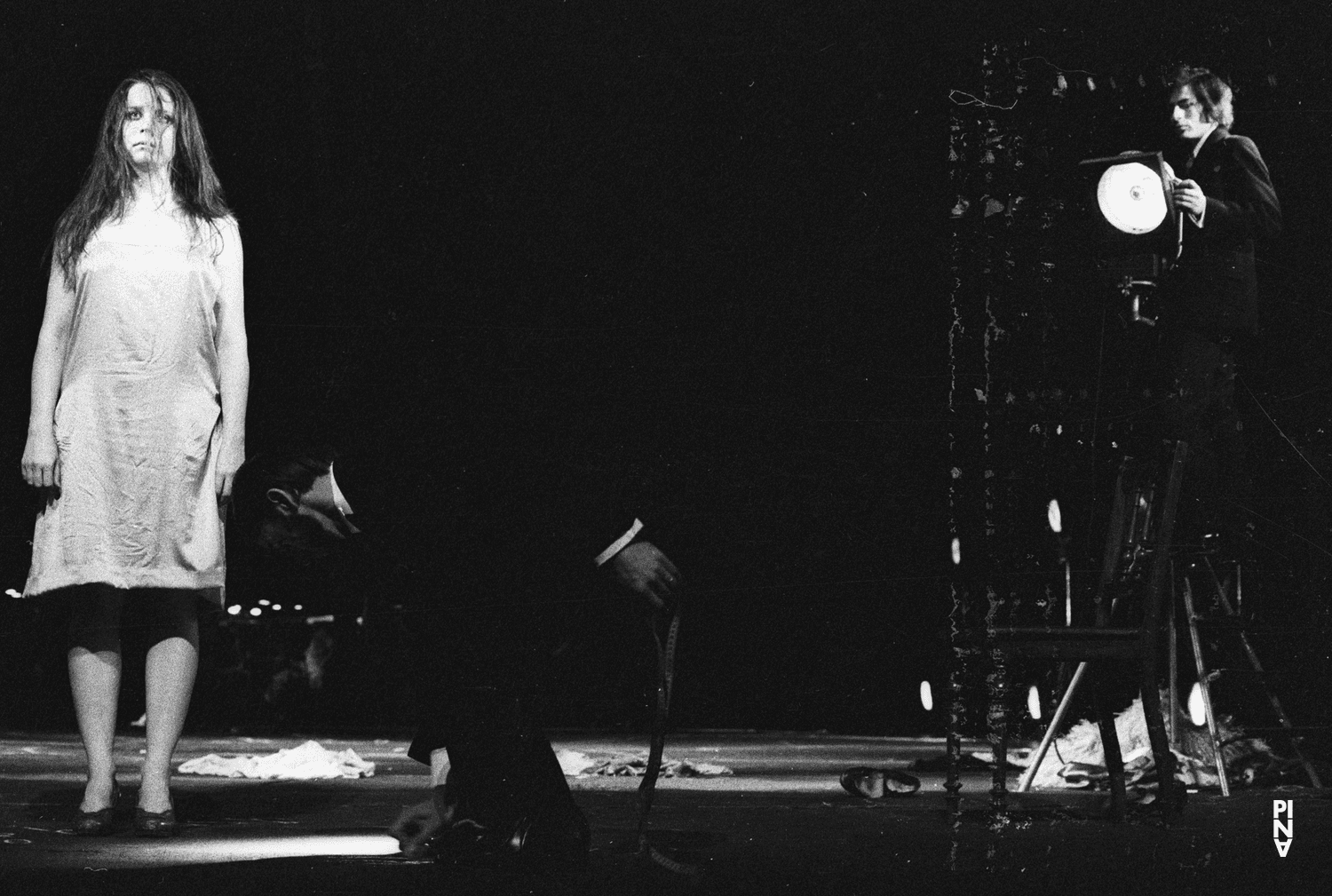 Laszlo Fenyves und Josephine Ann Endicott in „Die sieben Todsünden“ von Pina Bausch