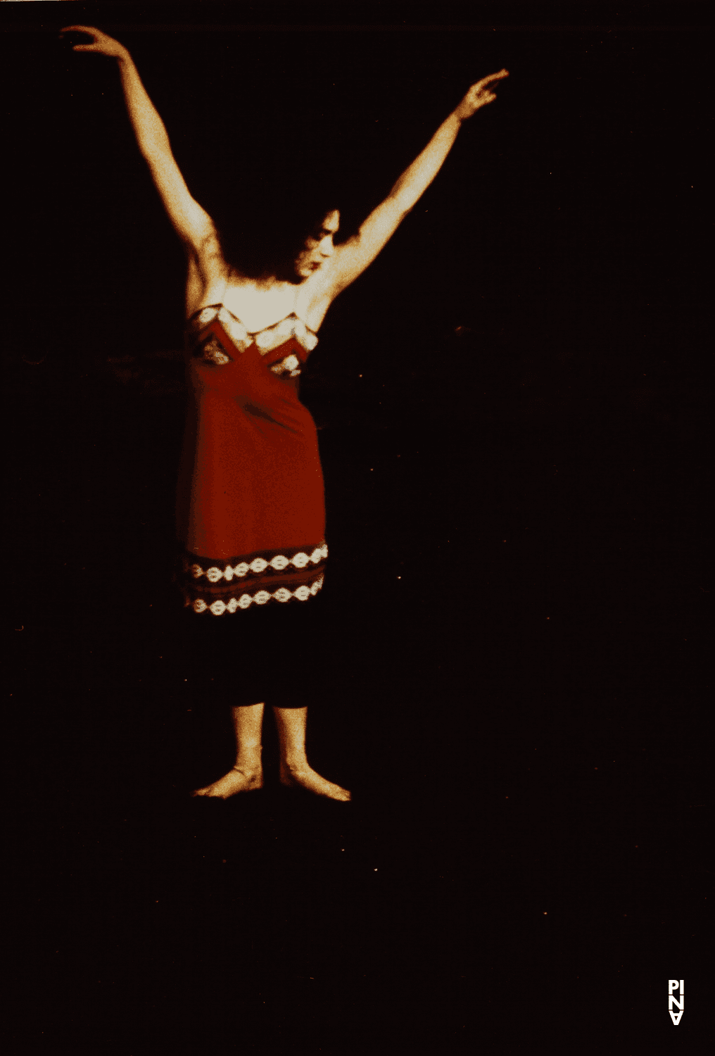 Cristiana Morganti in „Ein Trauerspiel“ von Pina Bausch im Schauspielhaus Wuppertal, Spielzeit 1993/94