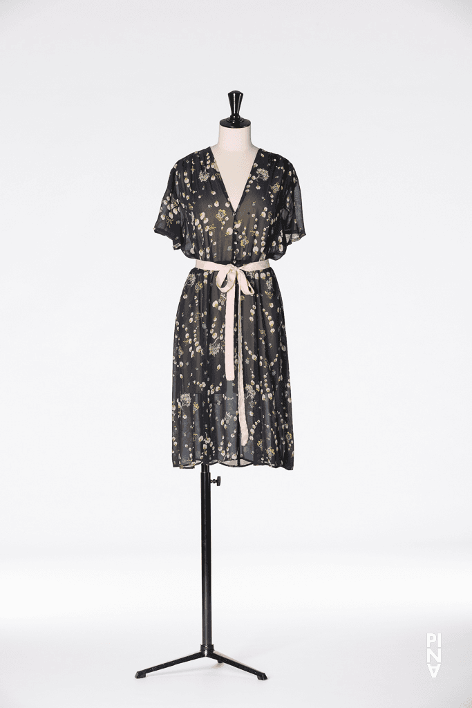 Short dress worn by Finola Cronin and Silvia Kesselheim in “Viktor” by Pina Bausch