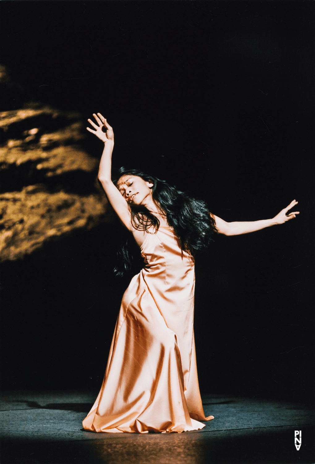 Ditta Miranda Jasjfi in “Vollmond (Full Moon)” by Pina Bausch, May 11, 2006