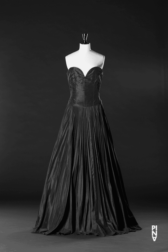 Long dress worn by Julie Anne Stanzak in “Vollmond (Full Moon)” by Pina Bausch