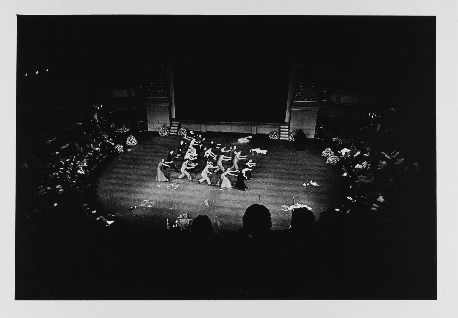 „Walzer“ von Pina Bausch im Koninklijk Theater Carré Amsterdam