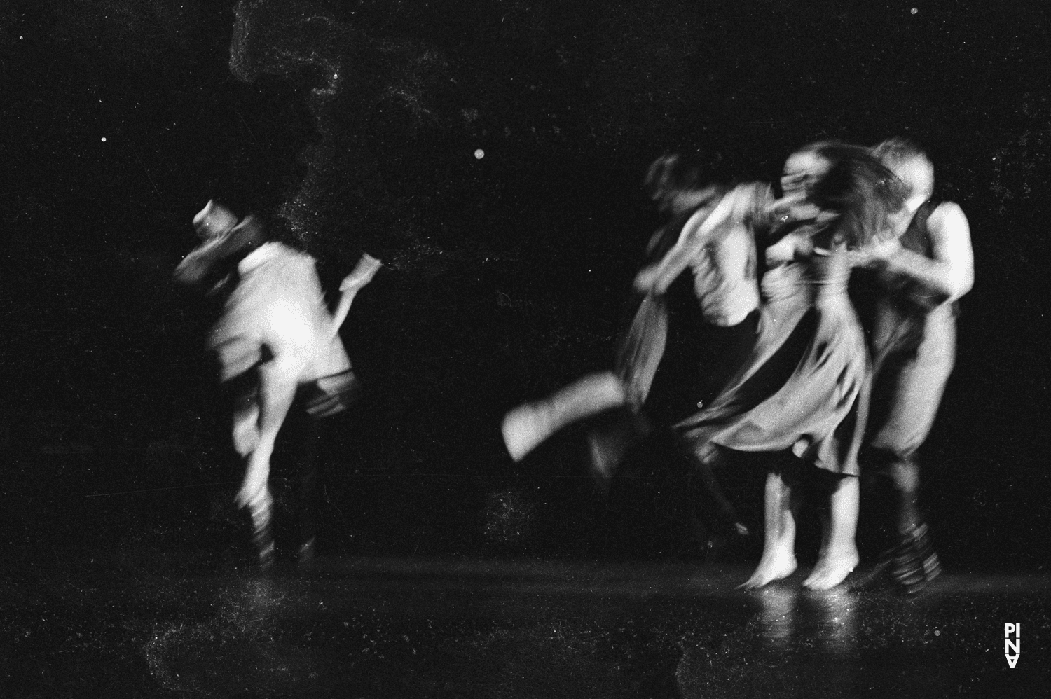 Photo: Rolf Borzik © Pina Bausch Foundation