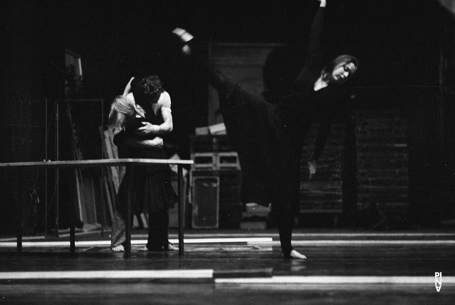 Josephine Ann Endicott, Marlis Alt und Jan Minařík in „Wind von West“ von Pina Bausch