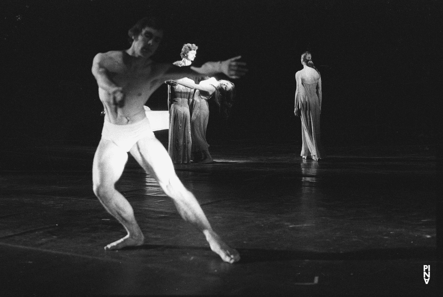 Photo: Rolf Borzik © Pina Bausch Foundation