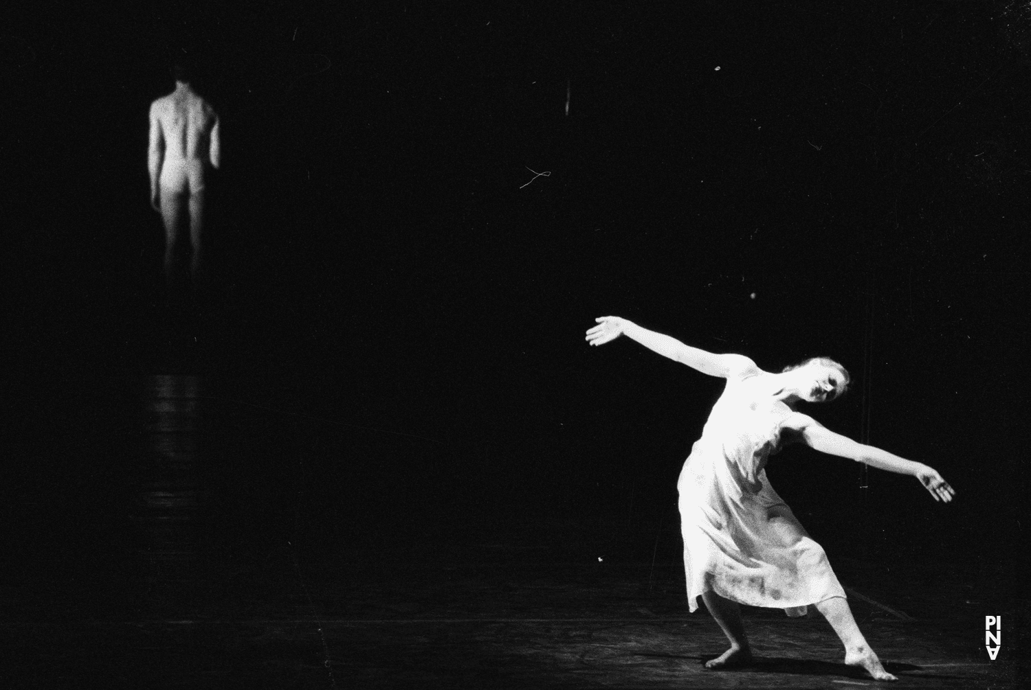 Josephine Ann Endicott in „Wind von West“ von Pina Bausch