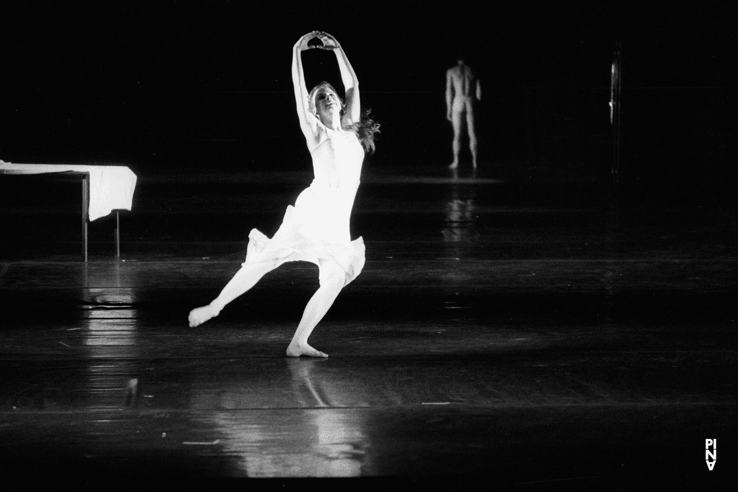 Josephine Ann Endicott in „Wind von West“ von Pina Bausch