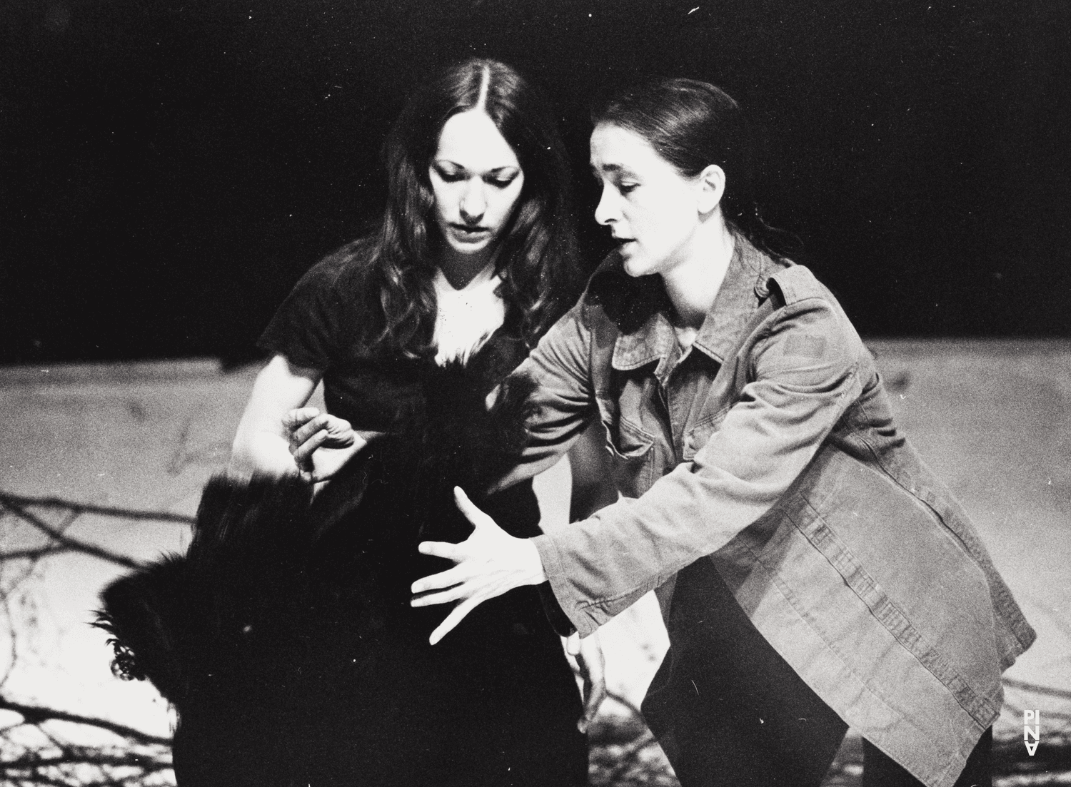 Pina Bausch and Vivienne Newport in “Come Dance With Me” by Pina Bausch
