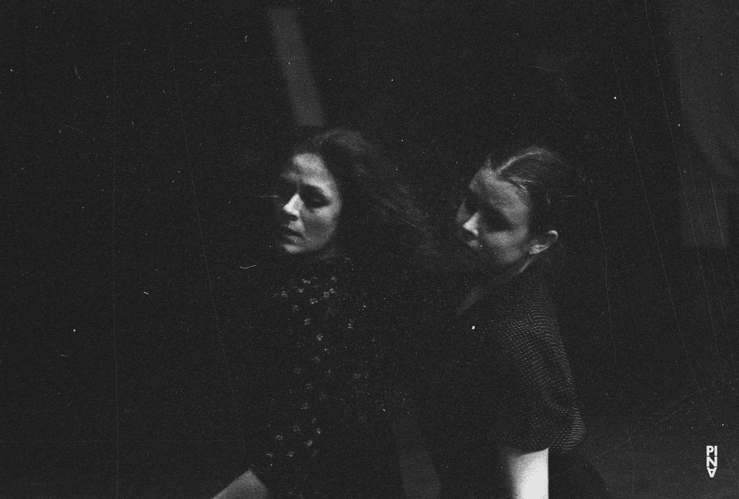 Malou Airaudo and Josephine Ann Endicott in “Adagio – Five Songs by Gustav Mahler” by Pina Bausch