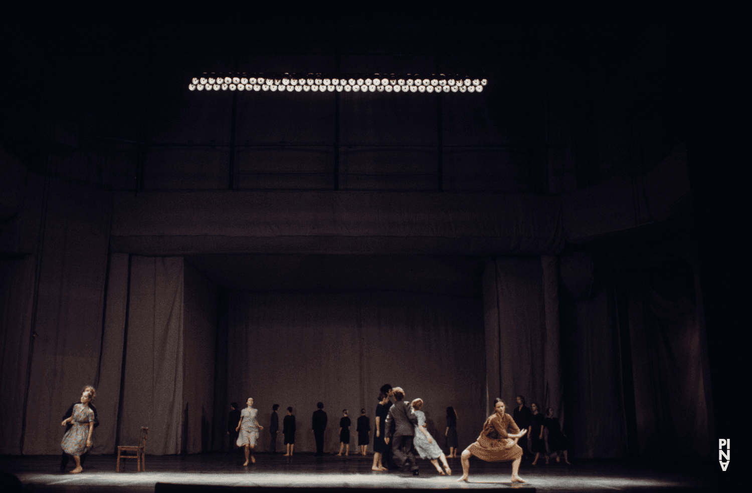 Yolanda Meier, Vivienne Newport et Monika Wacker dans « Adagio – Fünf Lieder von Gustav Mahler » de Pina Bausch
