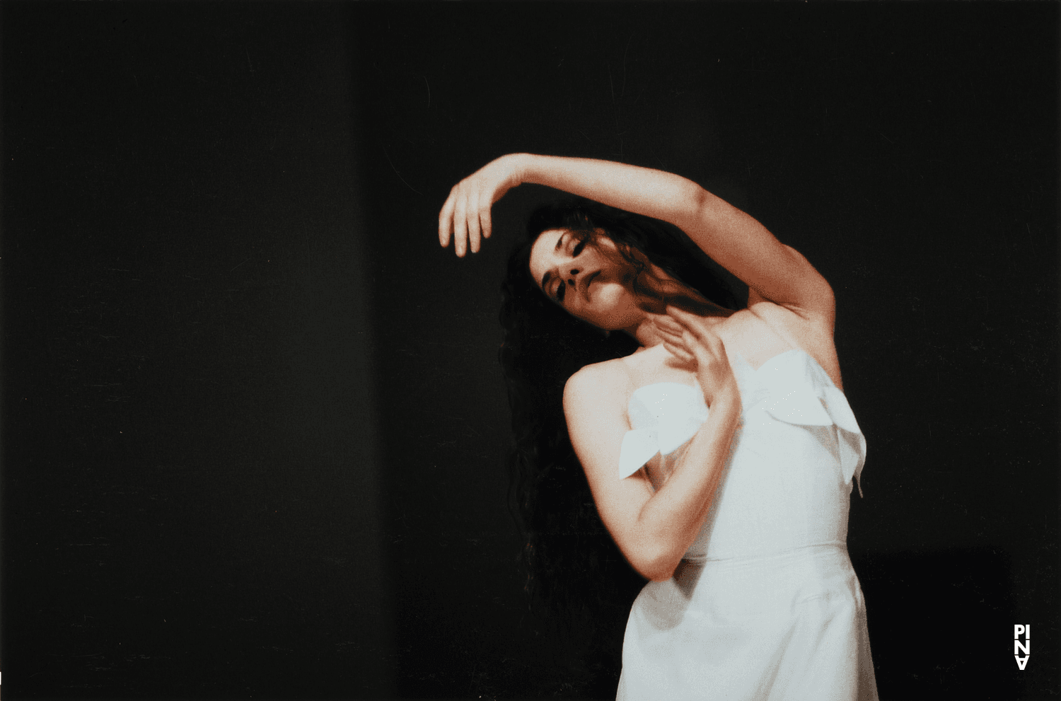 Mélanie Maurin in “Água” by Pina Bausch