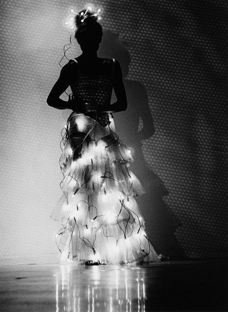 Regina Advento in “Água” by Pina Bausch with Tanztheater Wuppertal at Opernhaus Wuppertal (Germany), May 12, 2001