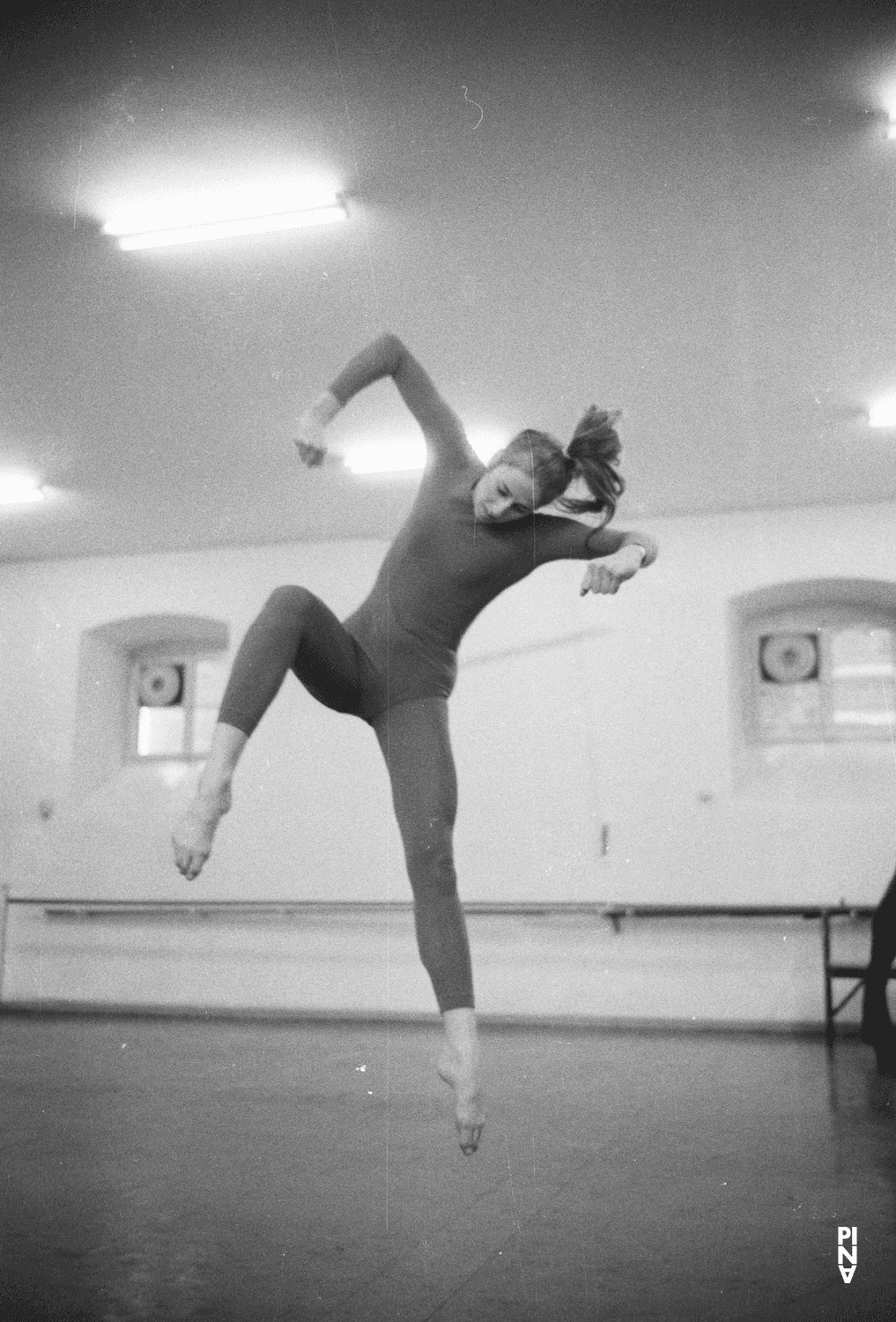 Tjitske Broersma in „Aktionen für Tänzer“ von Pina Bausch