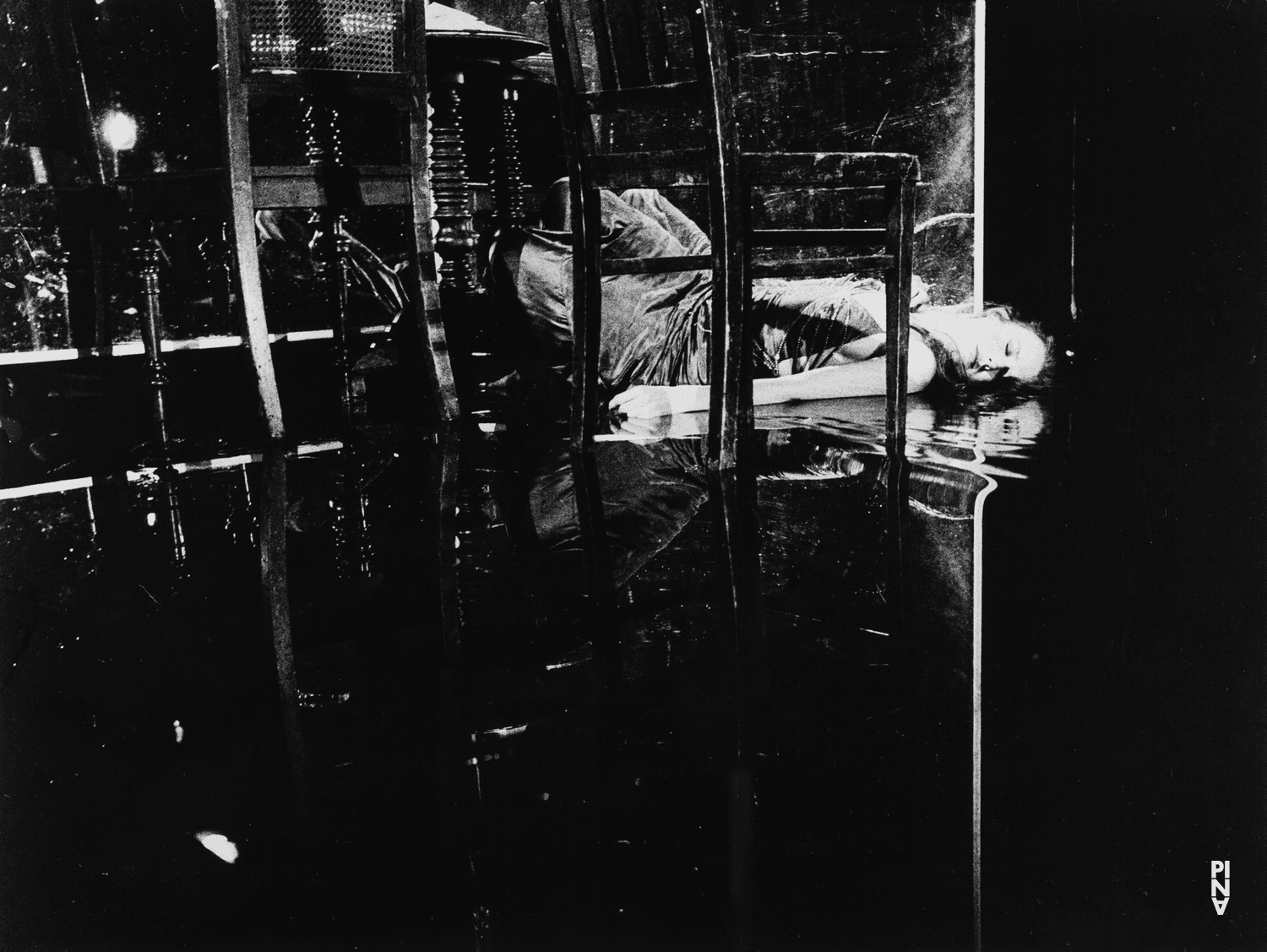 Josephine Ann Endicott in „Arien“ von Pina Bausch