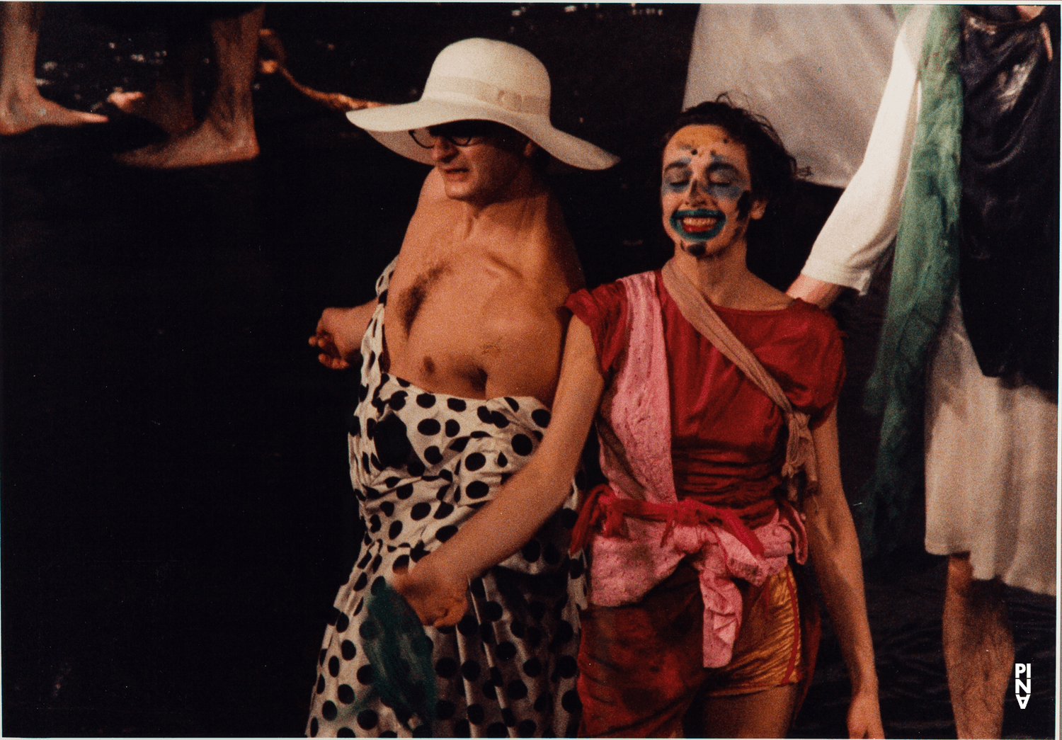 Anne Martin und Jan Minařík in „Arien“ von Pina Bausch