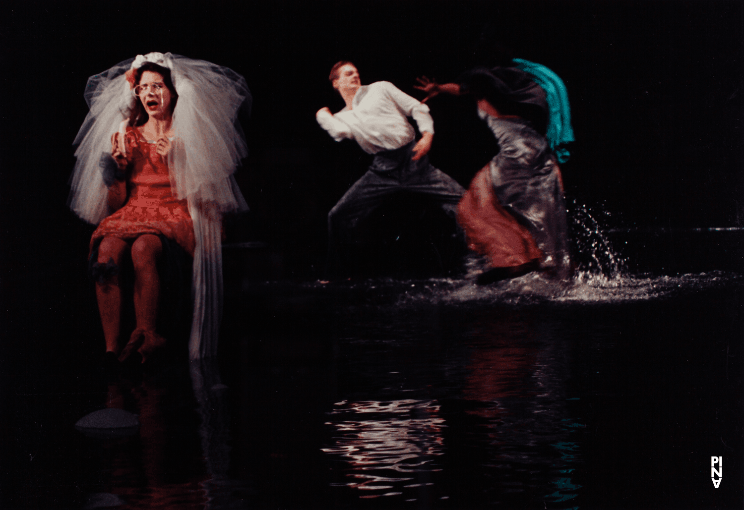 Josephine Ann Endicott and Mark Sieczkarek in “Arien” by Pina Bausch