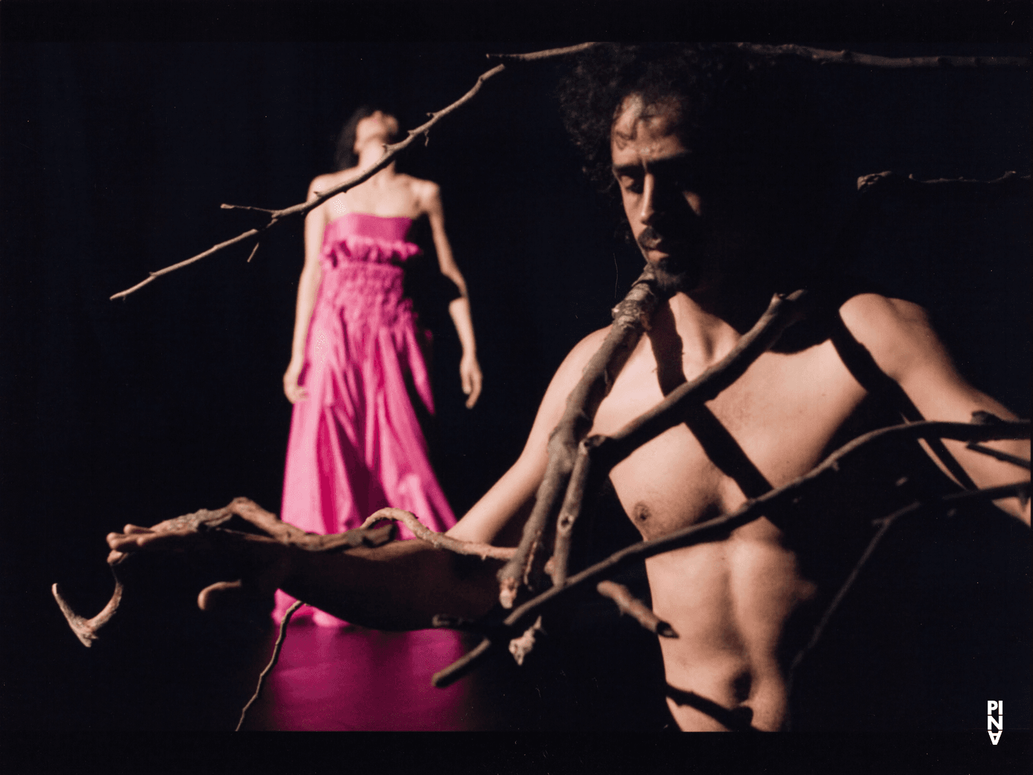 Jorge Puerta Armenta und Nayoung Kim in „Bamboo Blues“ von Pina Bausch