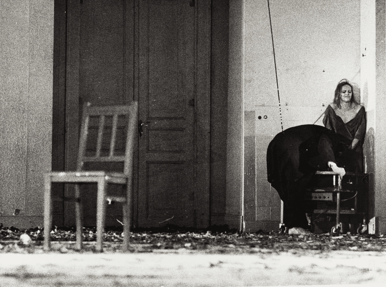 Marlis Alt and Jan Minařík in “Bluebeard. While Listening to a Tape Recording of Béla Bartók's Opera "Duke Bluebeard's Castle"” by Pina Bausch