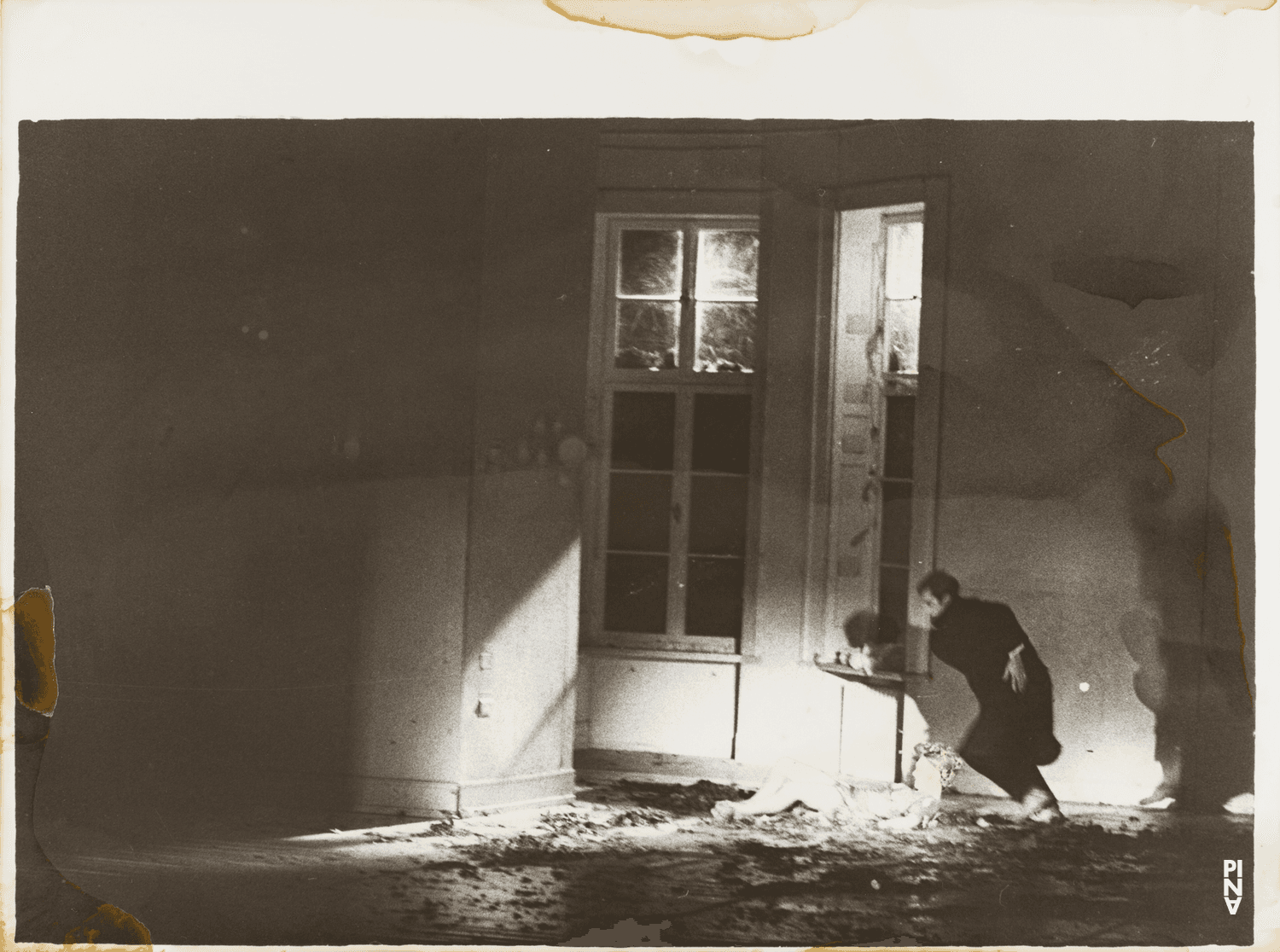 Jan Minařík and Marlis Alt in “Bluebeard. While Listening to a Tape Recording of Béla Bartók's Opera "Duke Bluebeard's Castle"” by Pina Bausch